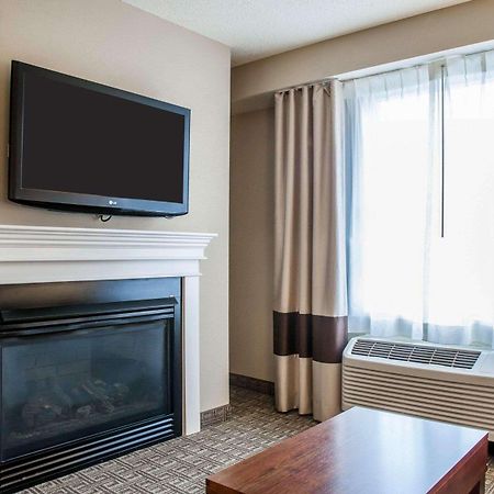 Comfort Inn & Suites Sturbridge-Brimfield Kültér fotó