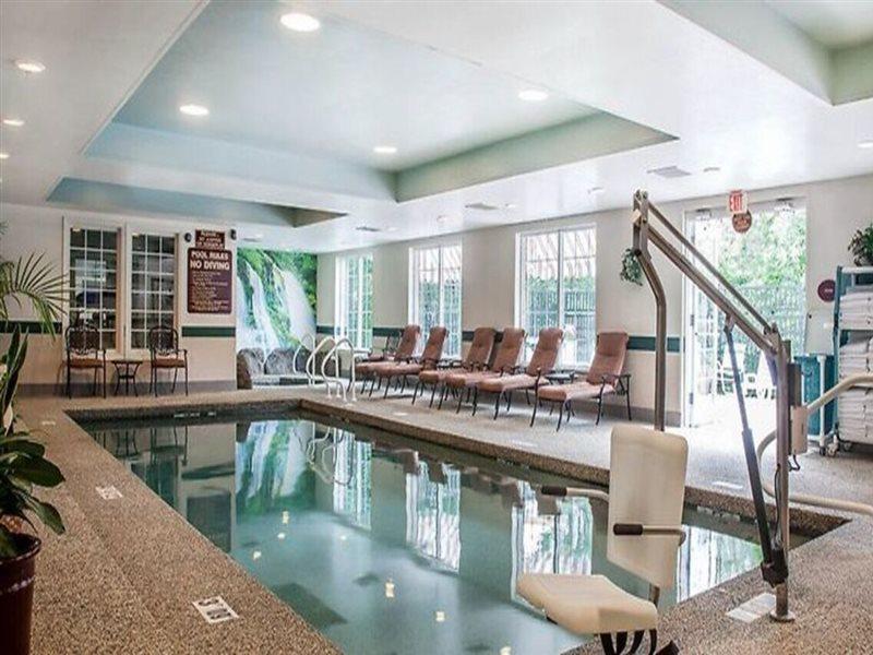 Comfort Inn & Suites Sturbridge-Brimfield Kültér fotó