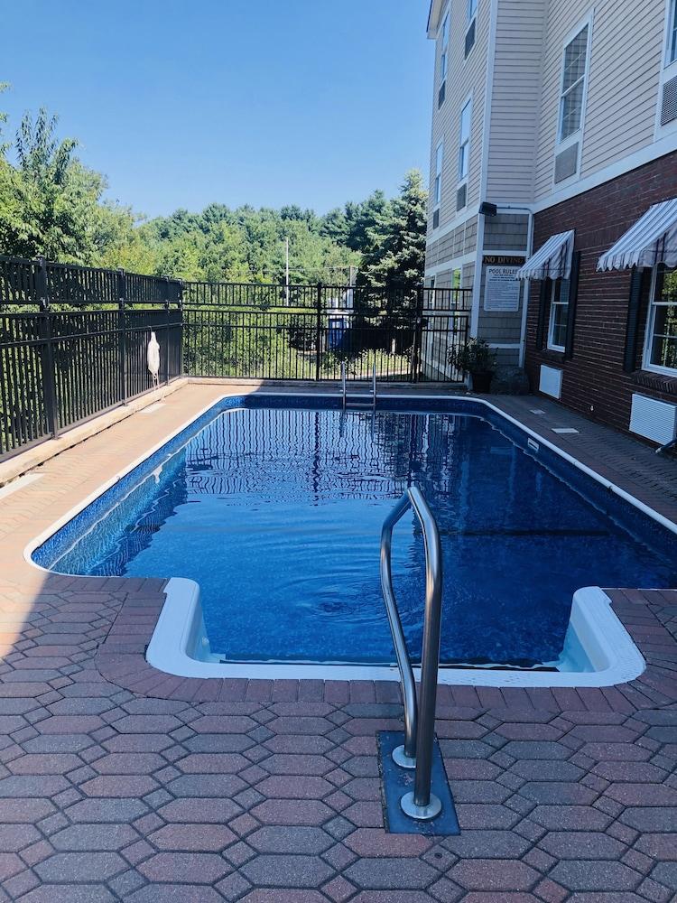 Comfort Inn & Suites Sturbridge-Brimfield Kültér fotó