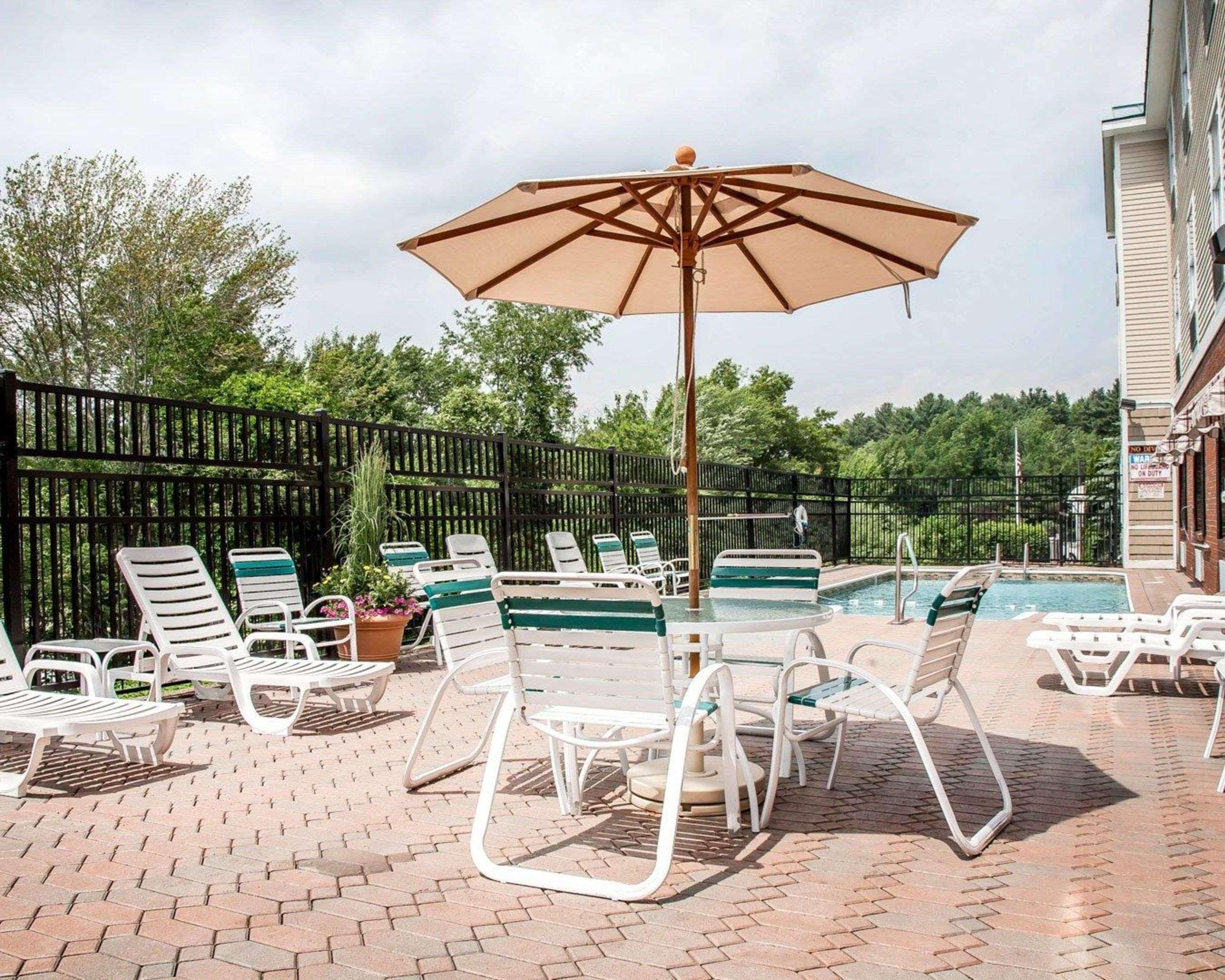 Comfort Inn & Suites Sturbridge-Brimfield Kültér fotó